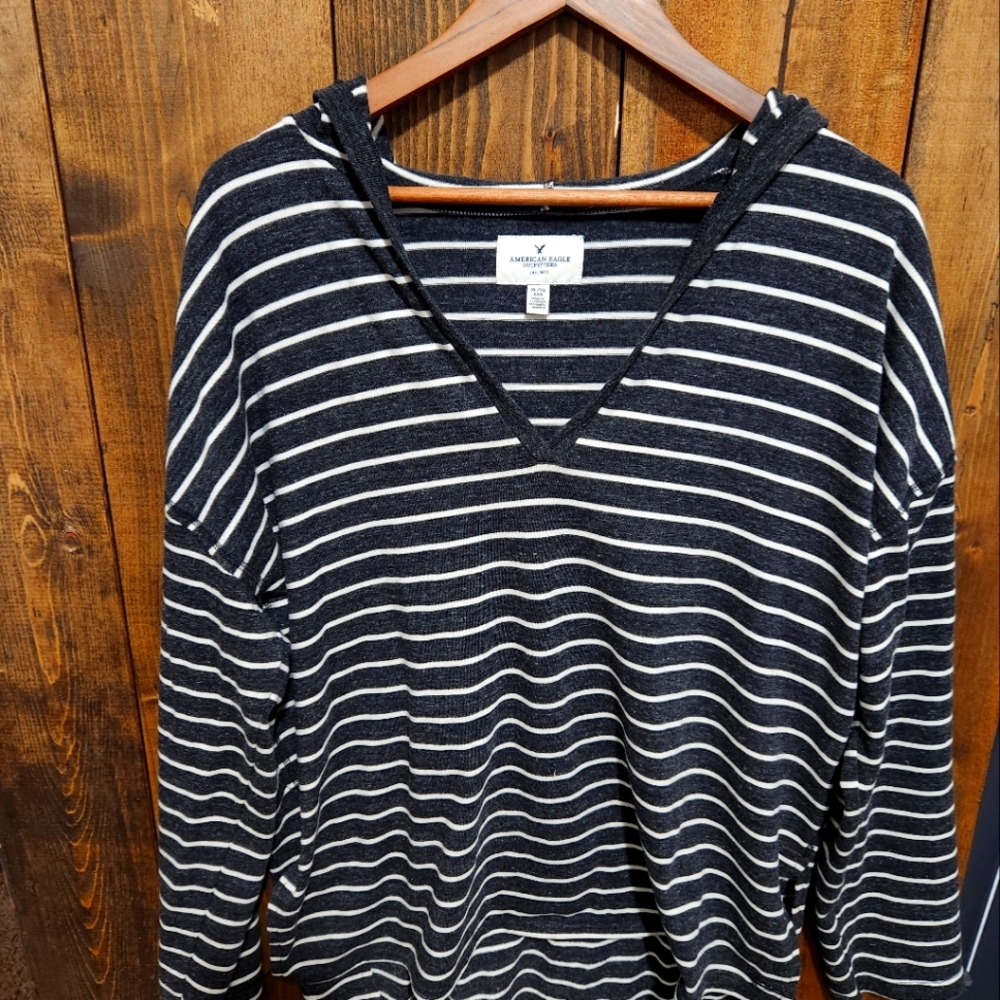 Sweatshirt/ swimsuit cover